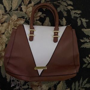 Brown and white Steve Madden bag!